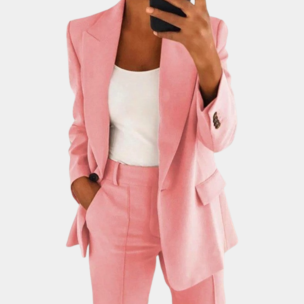 Lightweight women’s suit set – relaxed blazer and trousers, high-quality fabric, for summer occasions