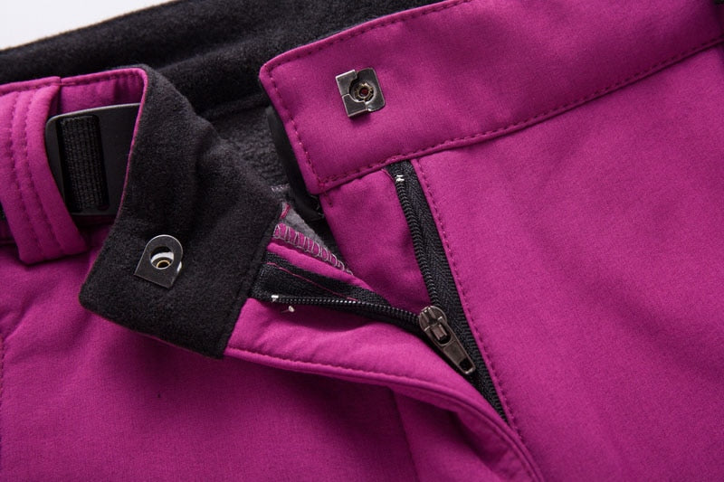 Waterproof &amp; Breathable women’s hiking pants – elastic fit, durable material, for trekking and outdoor activities