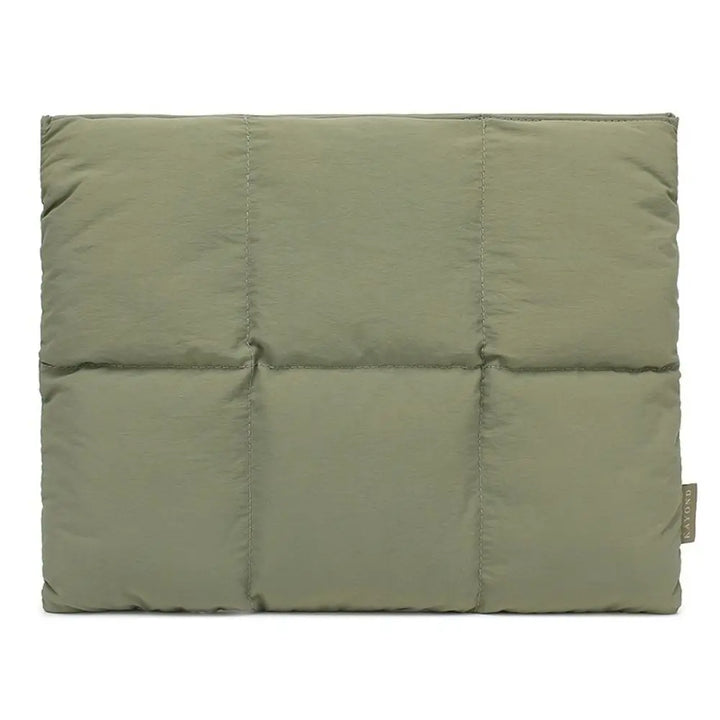 Water-Resistant Quilted Laptop Sleeve with Plush Padding and Shockproof Protection for 14-16 Inch Devices