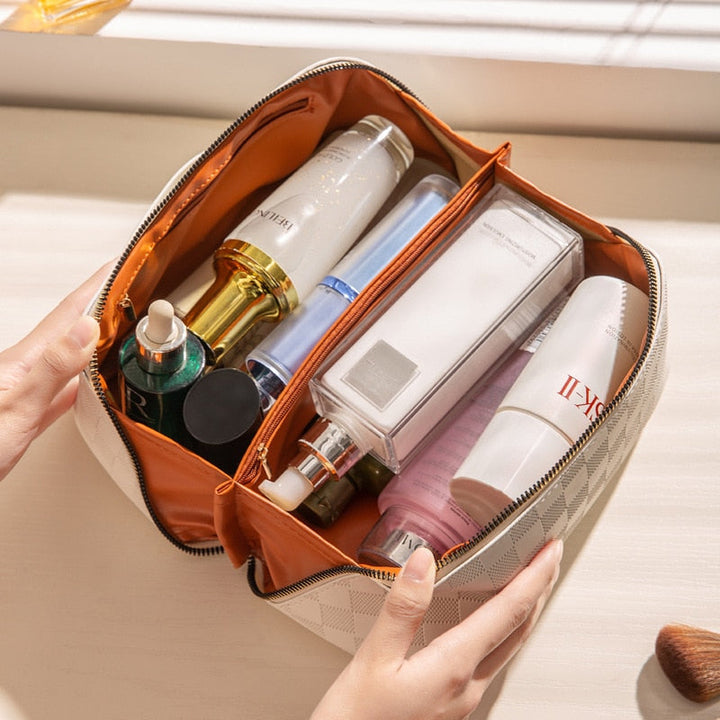 Waterproof women’s travel toiletry bag – spacious plaid design, durable materials, for beauty essentials