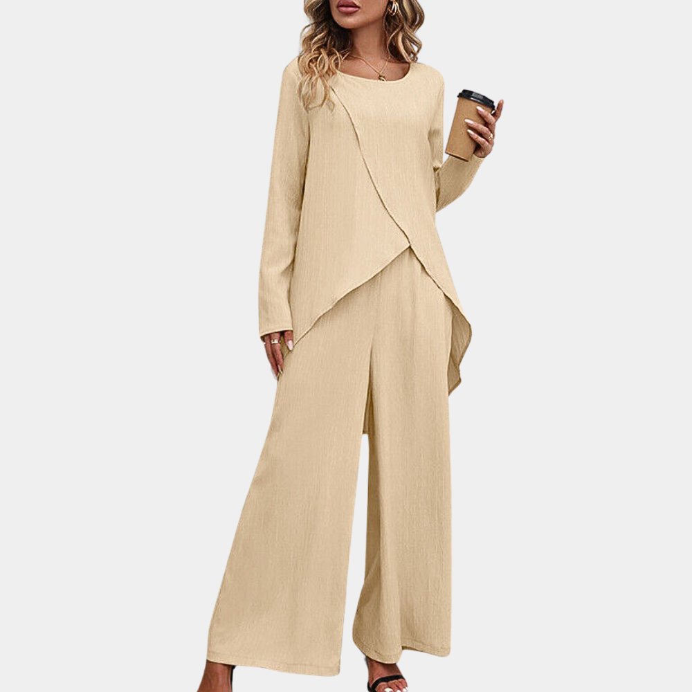 Lightweight women’s loungewear set – long sleeve top and wide-leg pants, soft, for summer