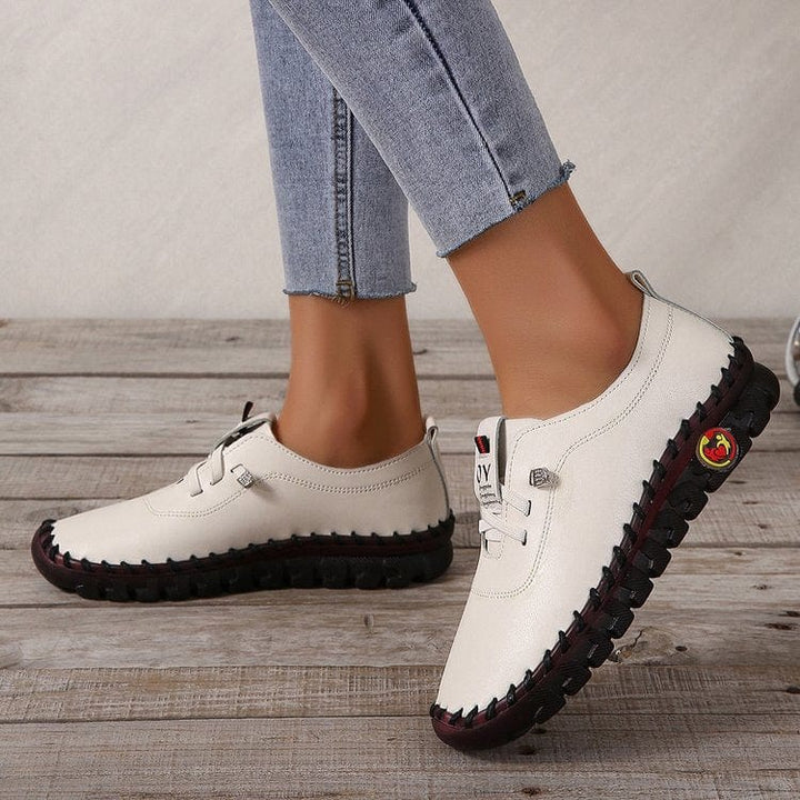Flexible Leather Moccasins with Non-Slip Sole, Comfortable Slip-On Moccasin Shoes for Men and Women, Ideal for Daily Wear