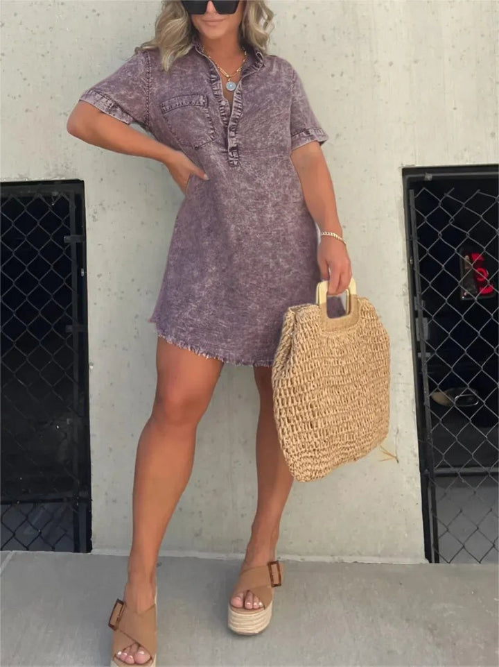 Relaxed Denim Dress for Women, Comfortable Fit, Versatile Knee-Length Style for Casual and Semi-Formal Occasions