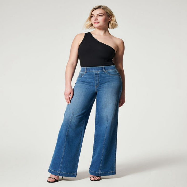 Stretchy and Flattering Women’s Wide-Leg Jeans - High-Rise Knitted Denim, Smooth Waistband, Weekend
