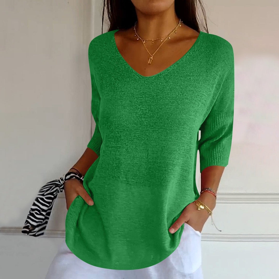 Relaxed Elegant Casual Top for Women, V-Neck Three-Quarter Sleeves, Lightweight Business Casual Shirt to Wear with Jeans