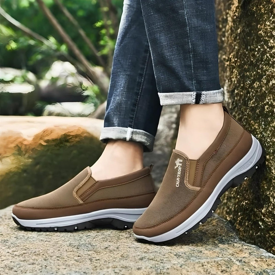 Comfortable Breathable Walking Shoes for Men with Memory Foam Insole, Non-Slip Outsole, Ideal for All-Day Wear