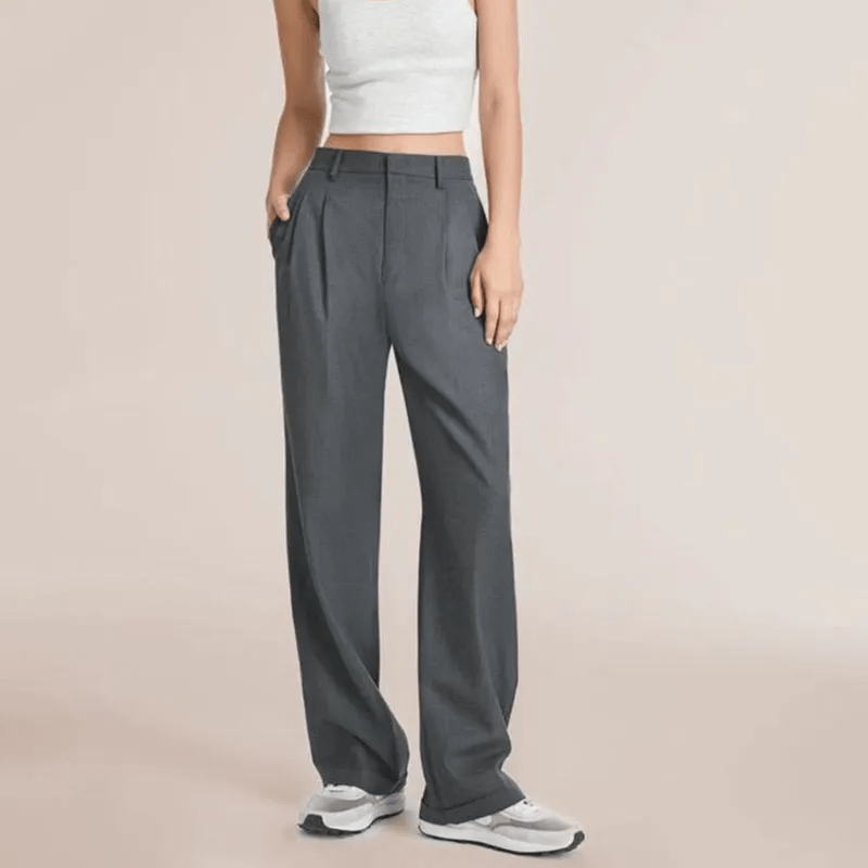 Pleated Trousers for Women, High-Quality Relaxed Fit Pants with Sophisticated Design, Versatile for Casual and Formal Wear