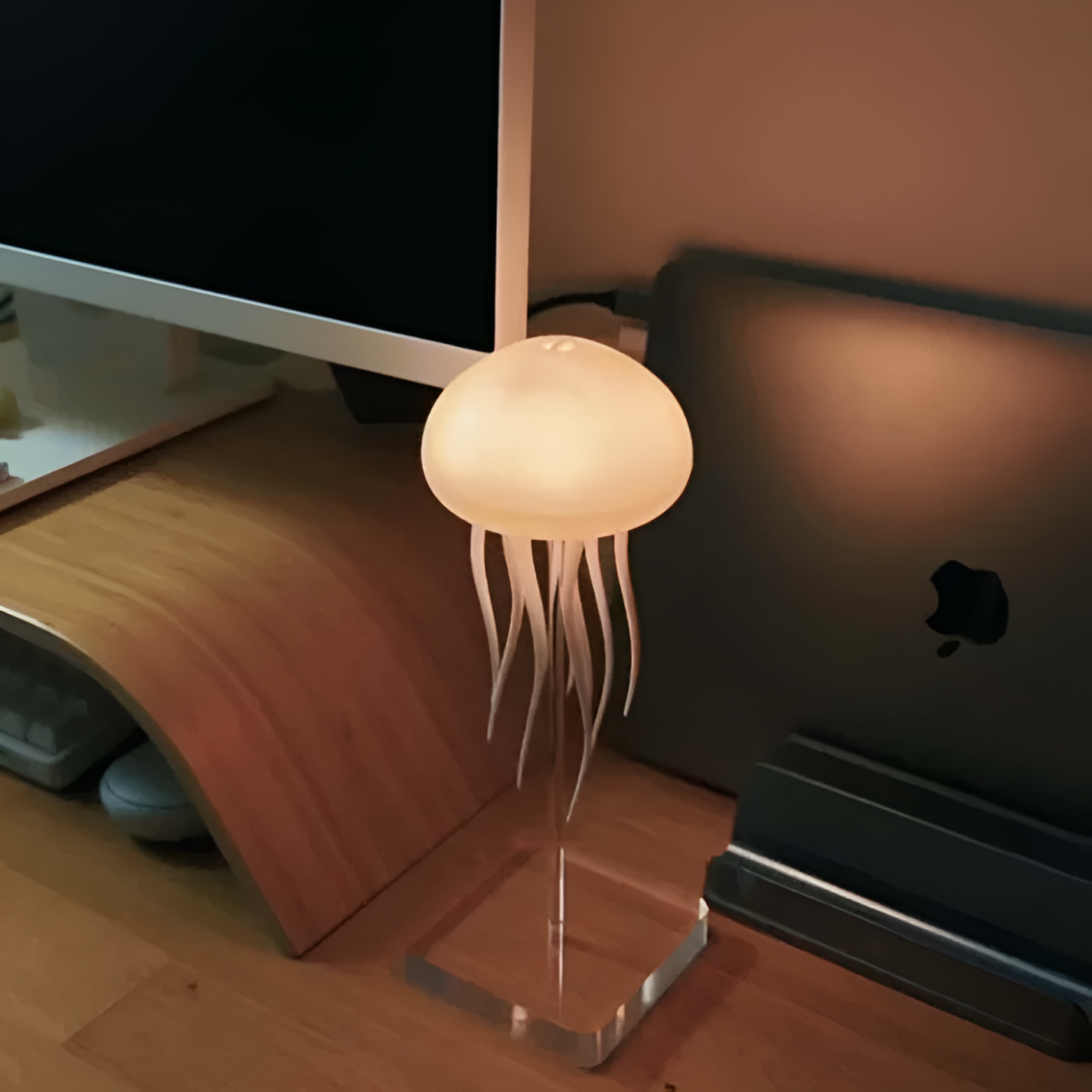 LED Jellyfish Lamp – colour-Changing RGB Voice-Activated Night Light